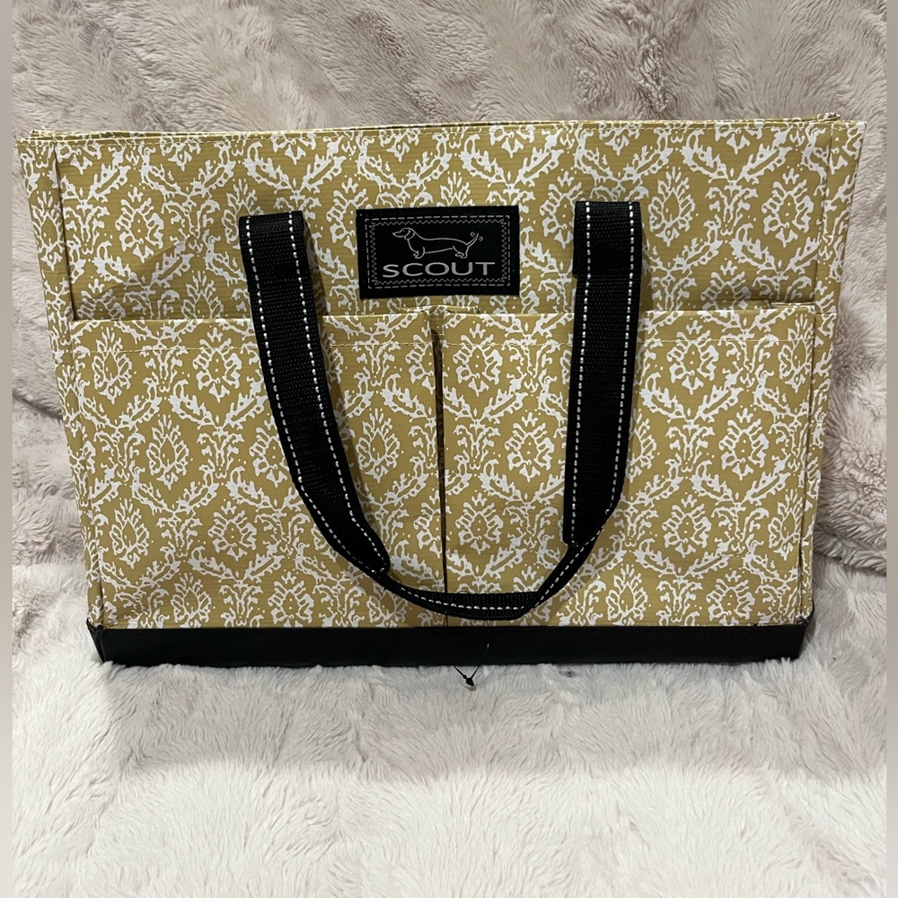 SCOUT Uptown Girl in Khaki Onassis!  Gently used - Like new!